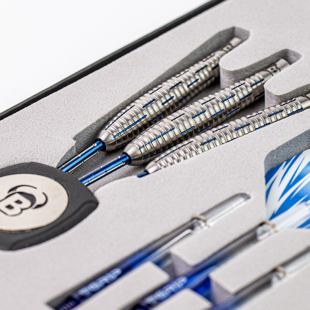 BULL'S Azza Steel Dart